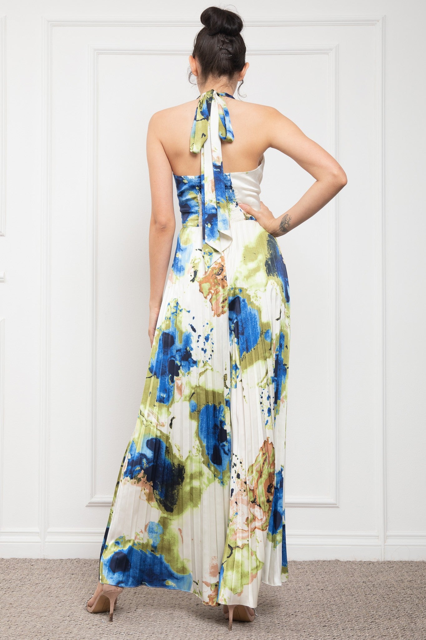 Halter Neck Sleeveless Pleats Bottom Jumpsuit