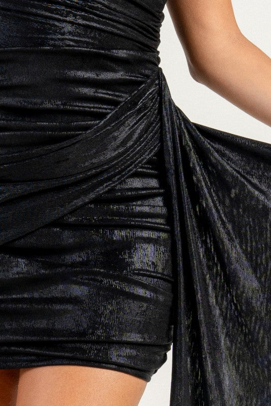 WIRE INSERT TUBE SASH RUCHED METALLIC MINI PARTY DRESS